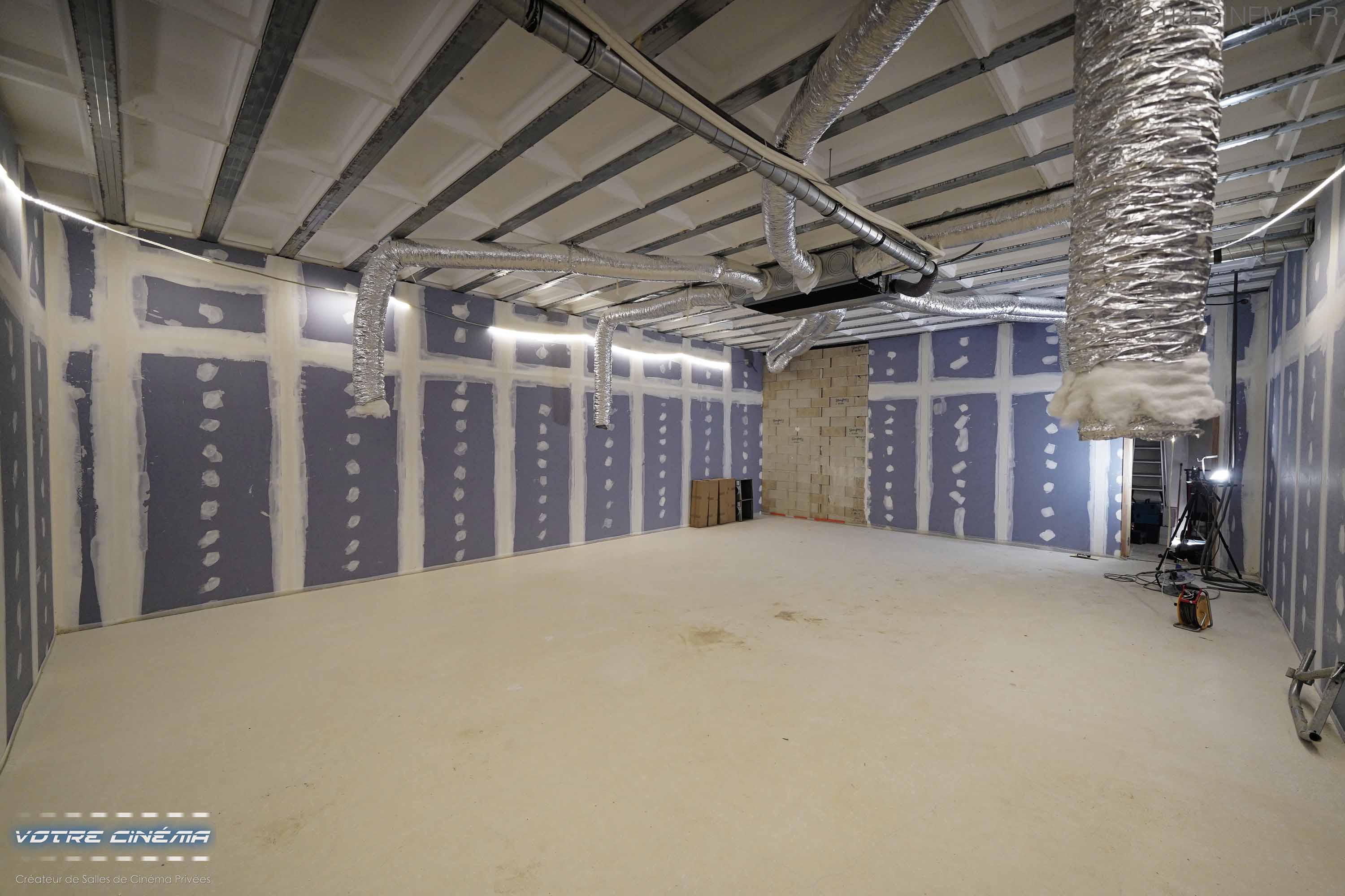 Transformer une pièce en salle de cinéma privé