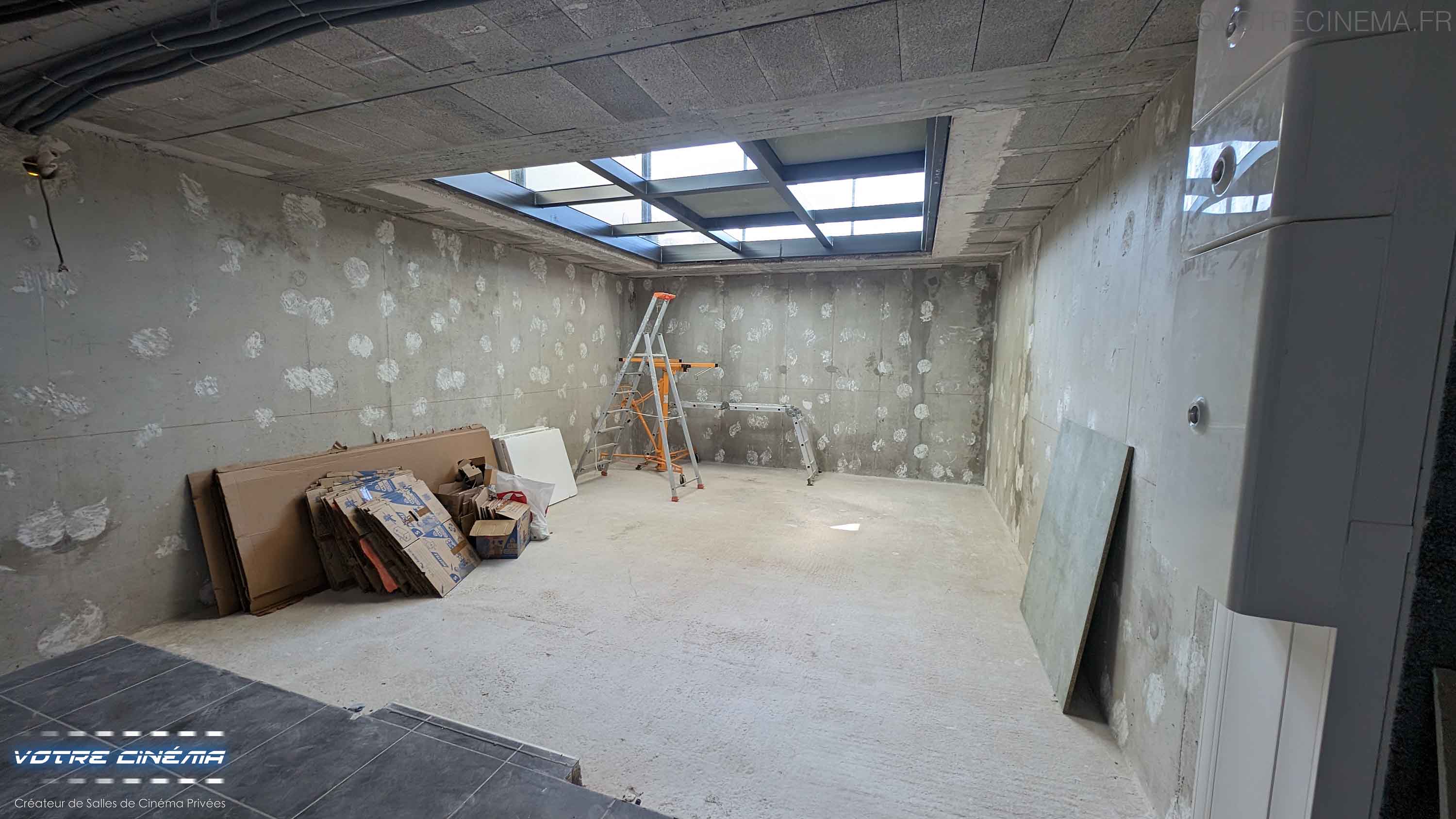 Travaux de réalisation d'une salle de cinéma privé