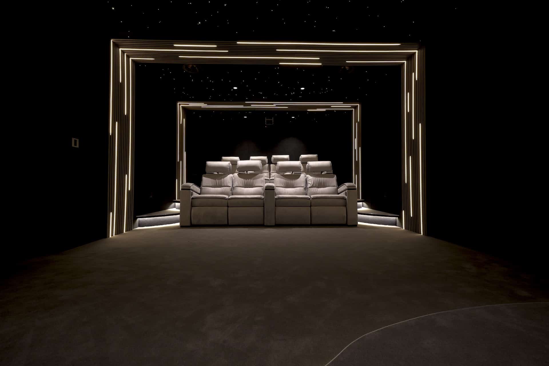 Création salle de cinéma privée à Chamonix