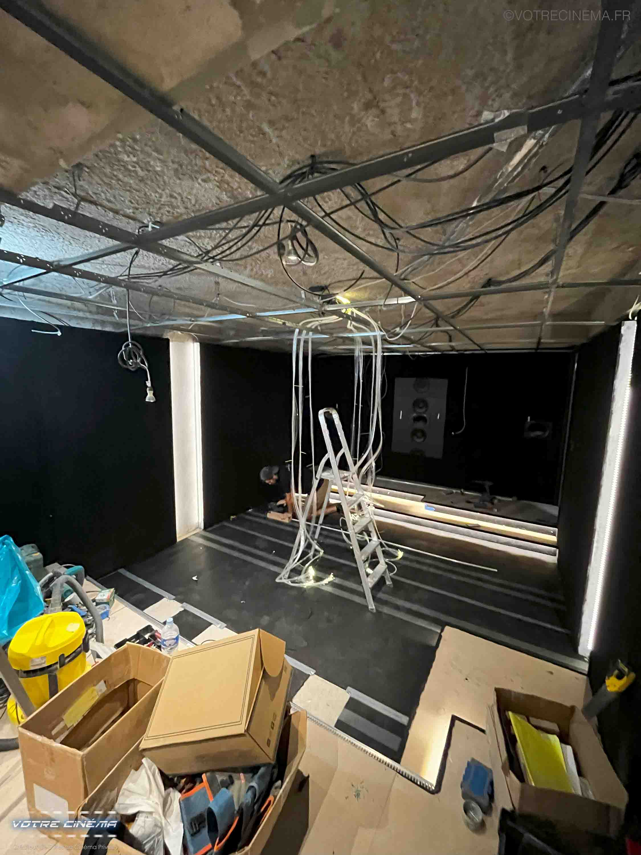 Construire salle cinéma privée sous-sol